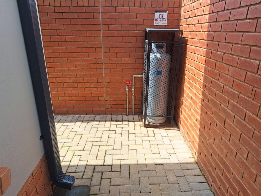 3 Bedroom Property for Sale in Six Fountains Residential Estate Gauteng