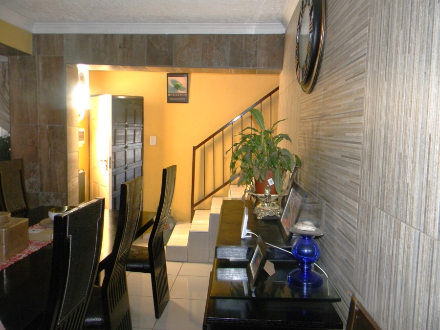 4 Bedroom Property for Sale in Commercia Gauteng