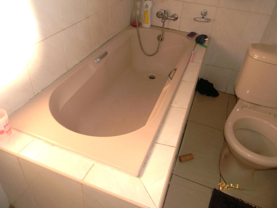 4 Bedroom Property for Sale in Commercia Gauteng