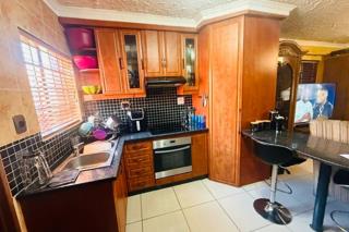 4 Bedroom Property for Sale in Commercia Gauteng