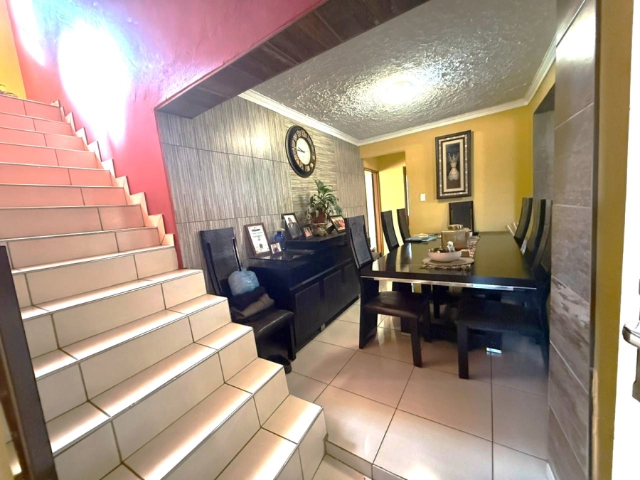 4 Bedroom Property for Sale in Commercia Gauteng