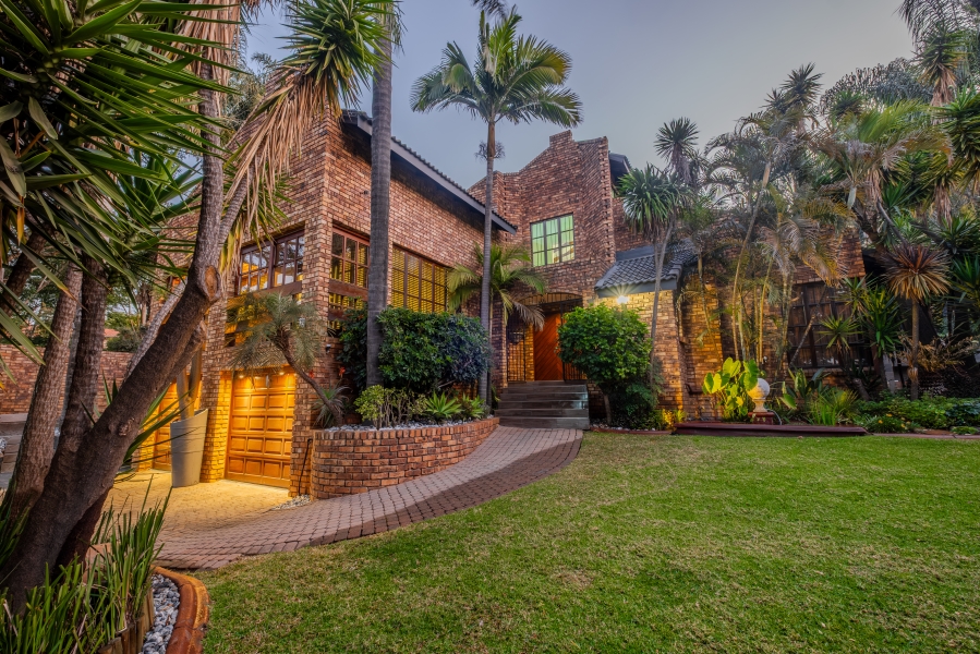 5 Bedroom Property for Sale in Moreleta Park Gauteng
