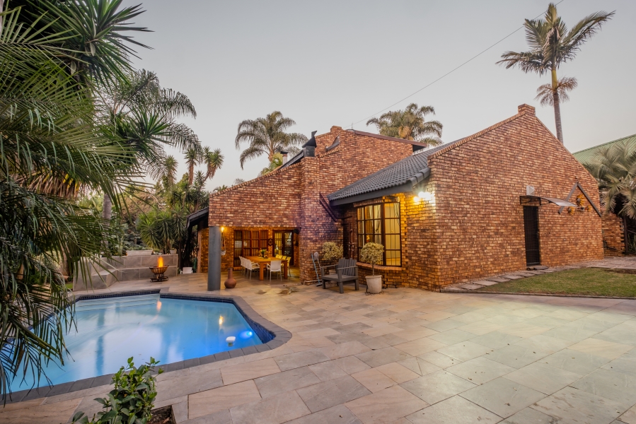 5 Bedroom Property for Sale in Moreleta Park Gauteng