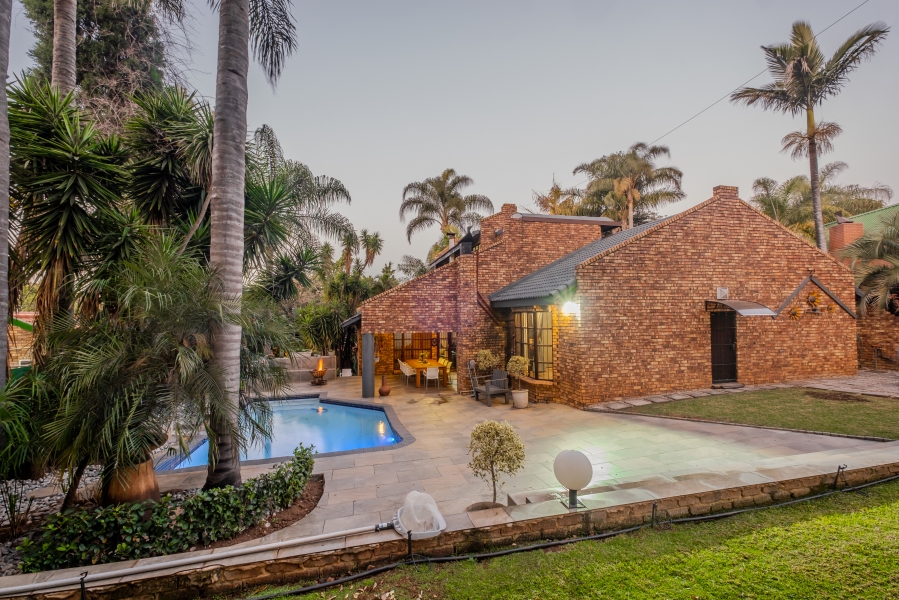 5 Bedroom Property for Sale in Moreleta Park Gauteng