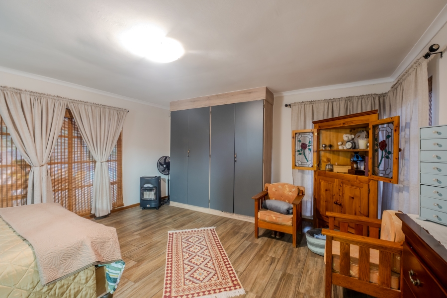 5 Bedroom Property for Sale in Moreleta Park Gauteng