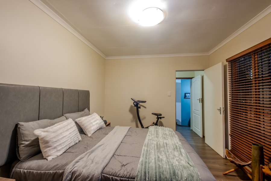 5 Bedroom Property for Sale in Moreleta Park Gauteng