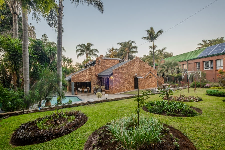 5 Bedroom Property for Sale in Moreleta Park Gauteng