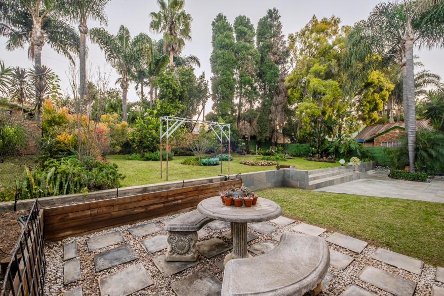 5 Bedroom Property for Sale in Moreleta Park Gauteng