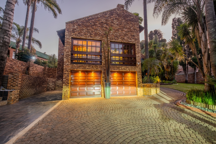 5 Bedroom Property for Sale in Moreleta Park Gauteng