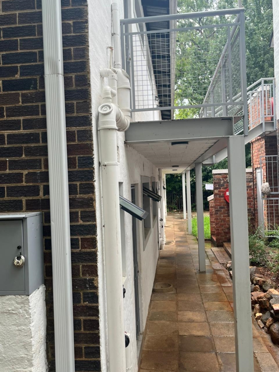 2 Bedroom Property for Sale in Windsor West Gauteng