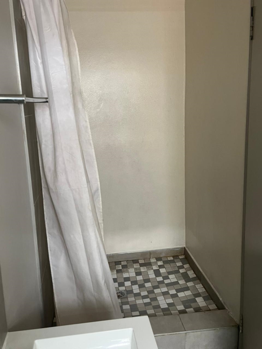 2 Bedroom Property for Sale in Windsor West Gauteng