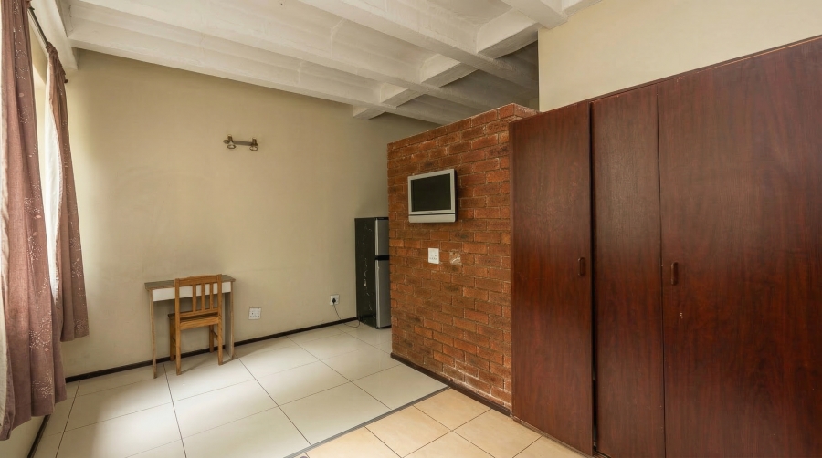 1 Bedroom Property for Sale in Braamfontein Gauteng