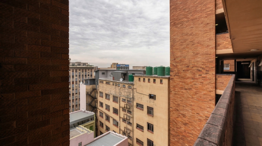 1 Bedroom Property for Sale in Braamfontein Gauteng