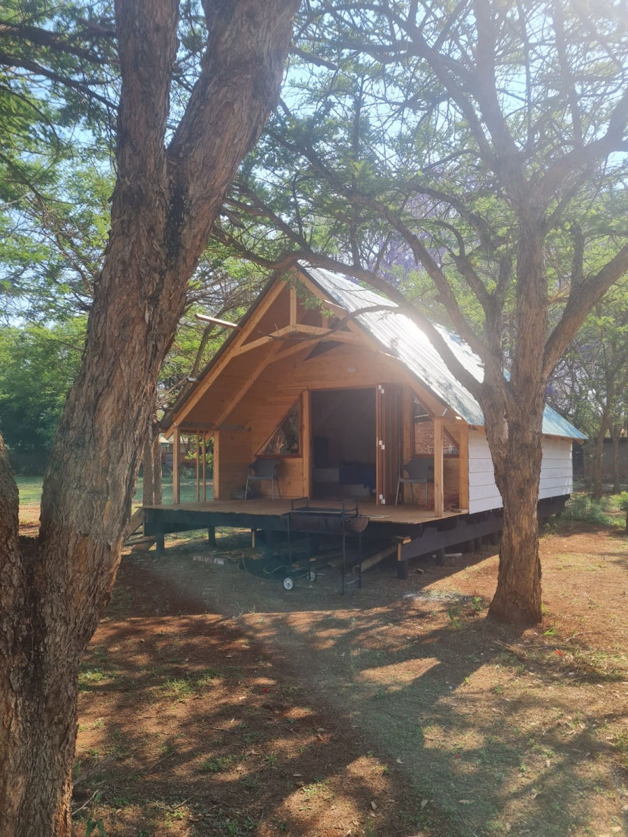 To Let 1 Bedroom Property for Rent in Rynoue Gauteng