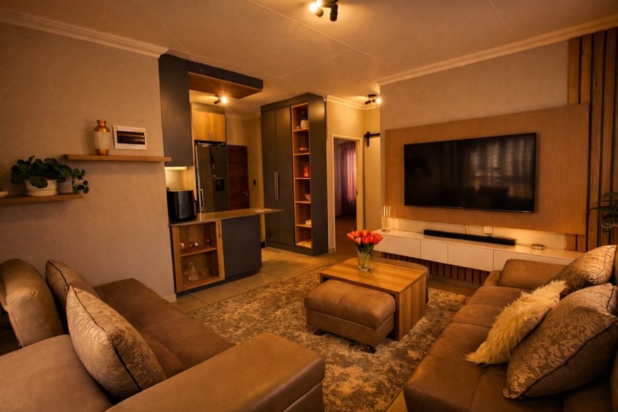 To Let 2 Bedroom Property for Rent in Fleurhof Gauteng