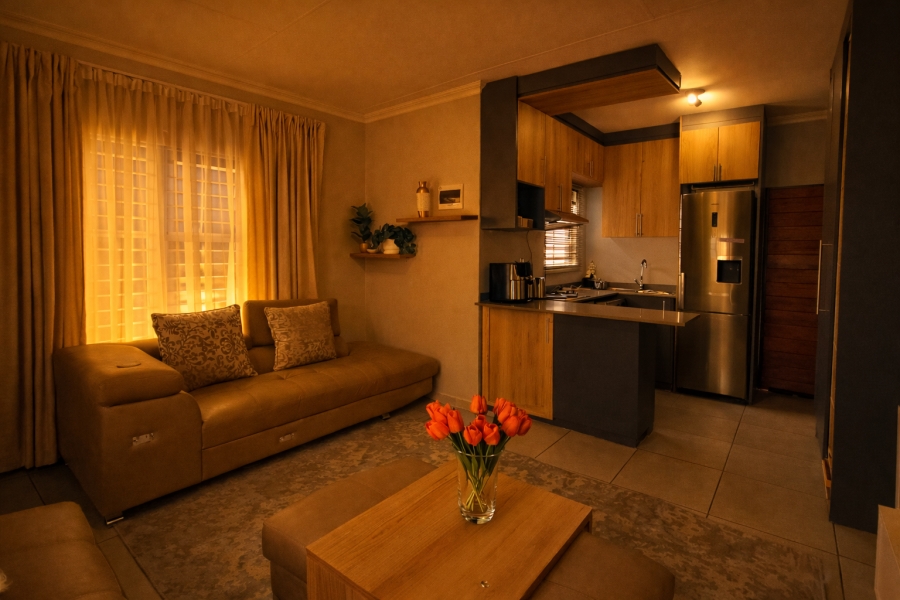 To Let 2 Bedroom Property for Rent in Fleurhof Gauteng