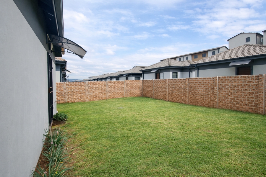 To Let 2 Bedroom Property for Rent in Fleurhof Gauteng