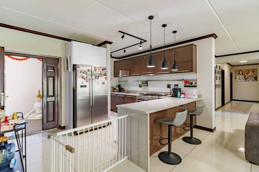 4 Bedroom Property for Sale in Carlswald Gauteng