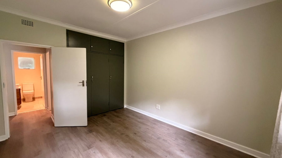 To Let 2 Bedroom Property for Rent in Sandown Gauteng