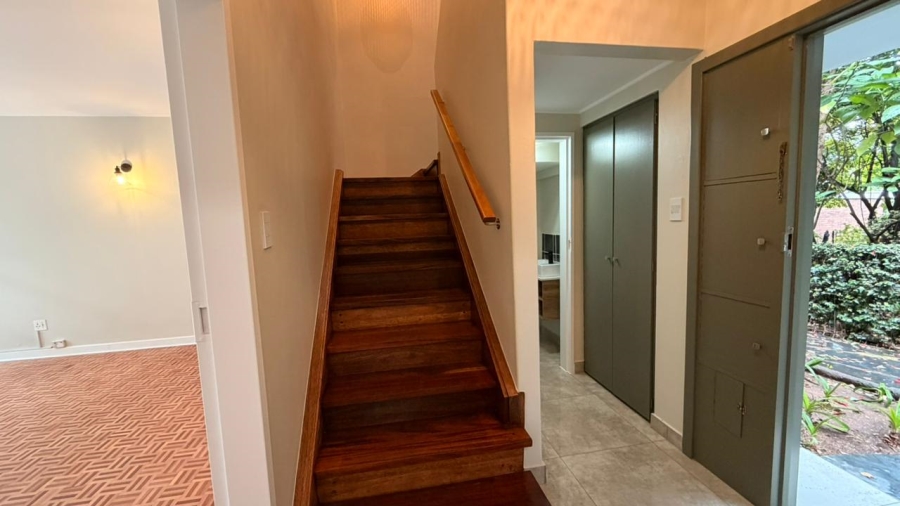 To Let 2 Bedroom Property for Rent in Sandown Gauteng