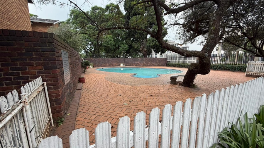 To Let 2 Bedroom Property for Rent in Sandown Gauteng