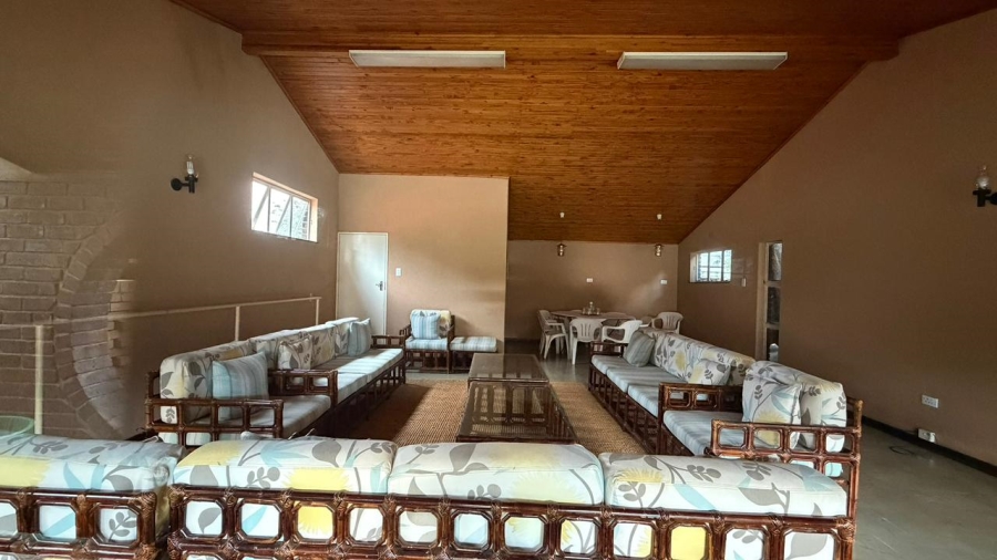 To Let 2 Bedroom Property for Rent in Sandown Gauteng