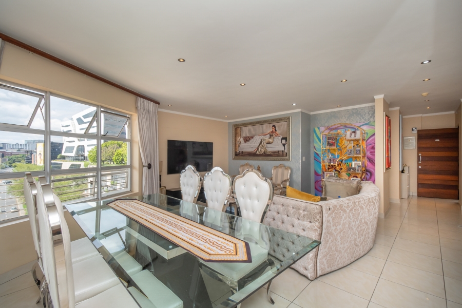 2 Bedroom Property for Sale in Sandhurst Gauteng