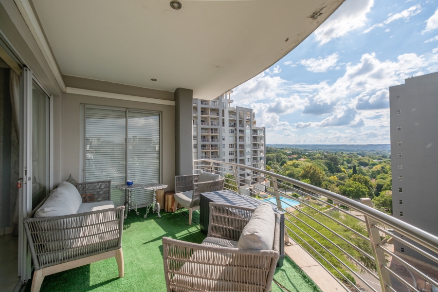 2 Bedroom Property for Sale in Sandhurst Gauteng