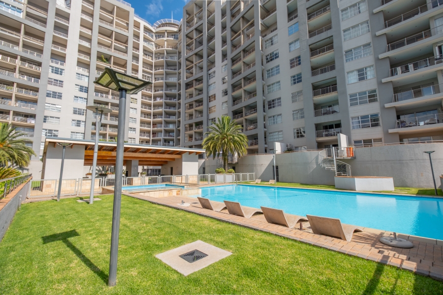 2 Bedroom Property for Sale in Sandhurst Gauteng