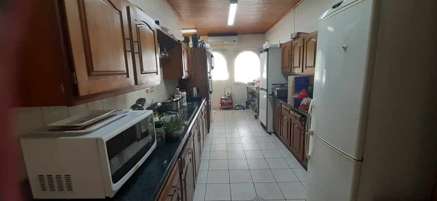 9 Bedroom Property for Sale in Baileys Muckleneuk Gauteng