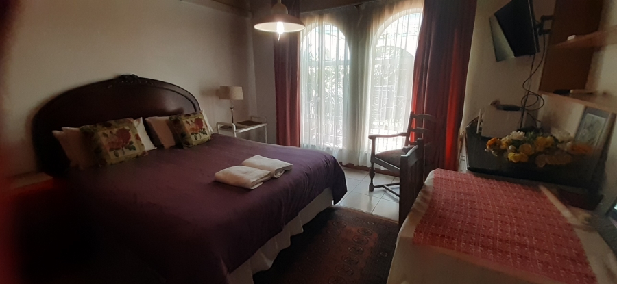 9 Bedroom Property for Sale in Baileys Muckleneuk Gauteng