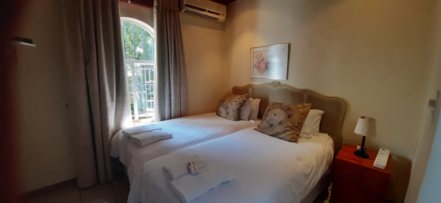 9 Bedroom Property for Sale in Baileys Muckleneuk Gauteng