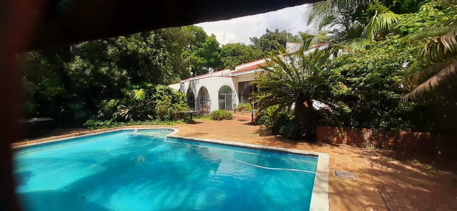 9 Bedroom Property for Sale in Baileys Muckleneuk Gauteng