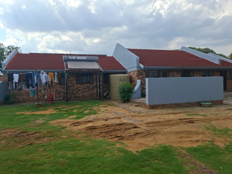 33 Bedroom Property for Sale in Bedworth Park Gauteng