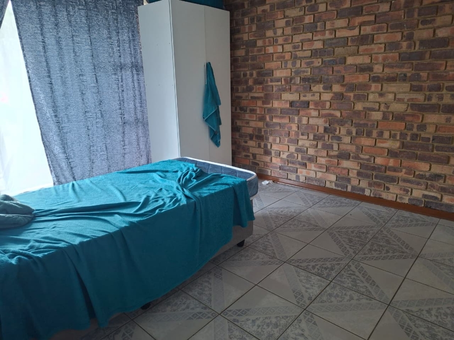 33 Bedroom Property for Sale in Bedworth Park Gauteng
