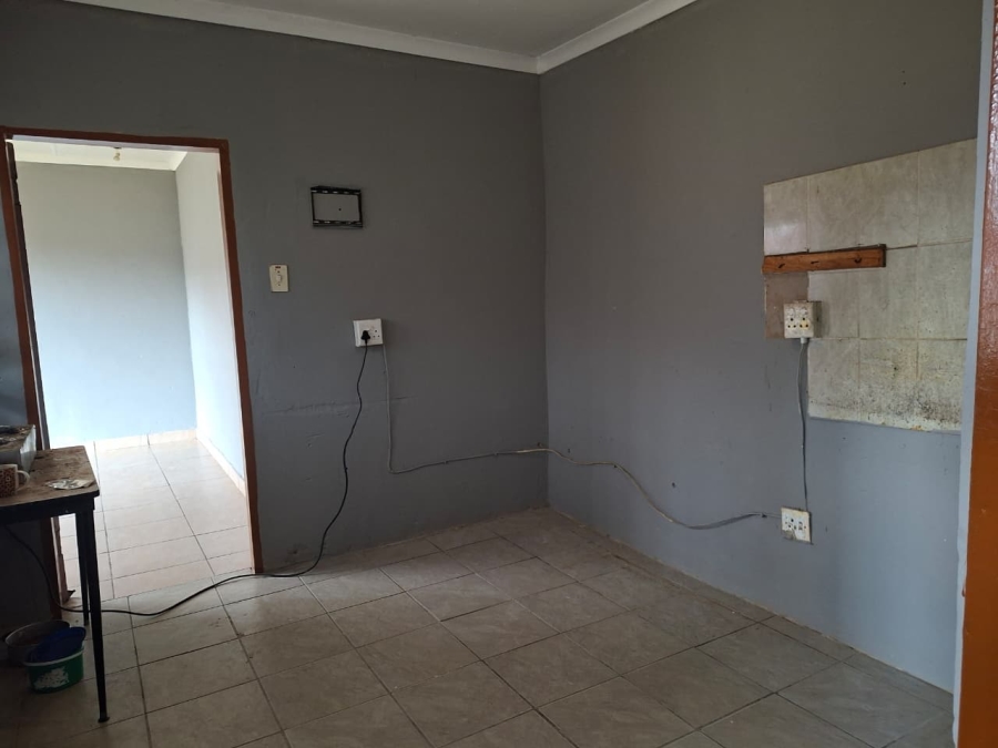 33 Bedroom Property for Sale in Bedworth Park Gauteng