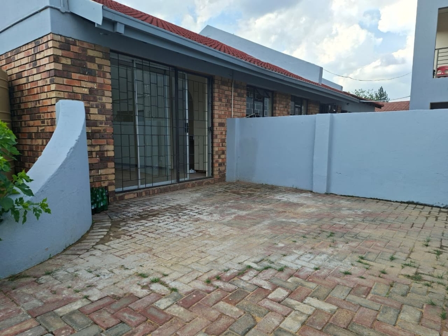 33 Bedroom Property for Sale in Bedworth Park Gauteng