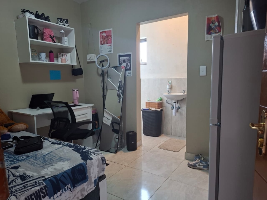 33 Bedroom Property for Sale in Bedworth Park Gauteng