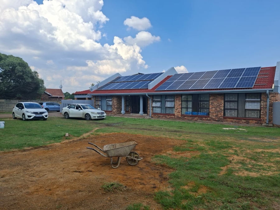 33 Bedroom Property for Sale in Bedworth Park Gauteng