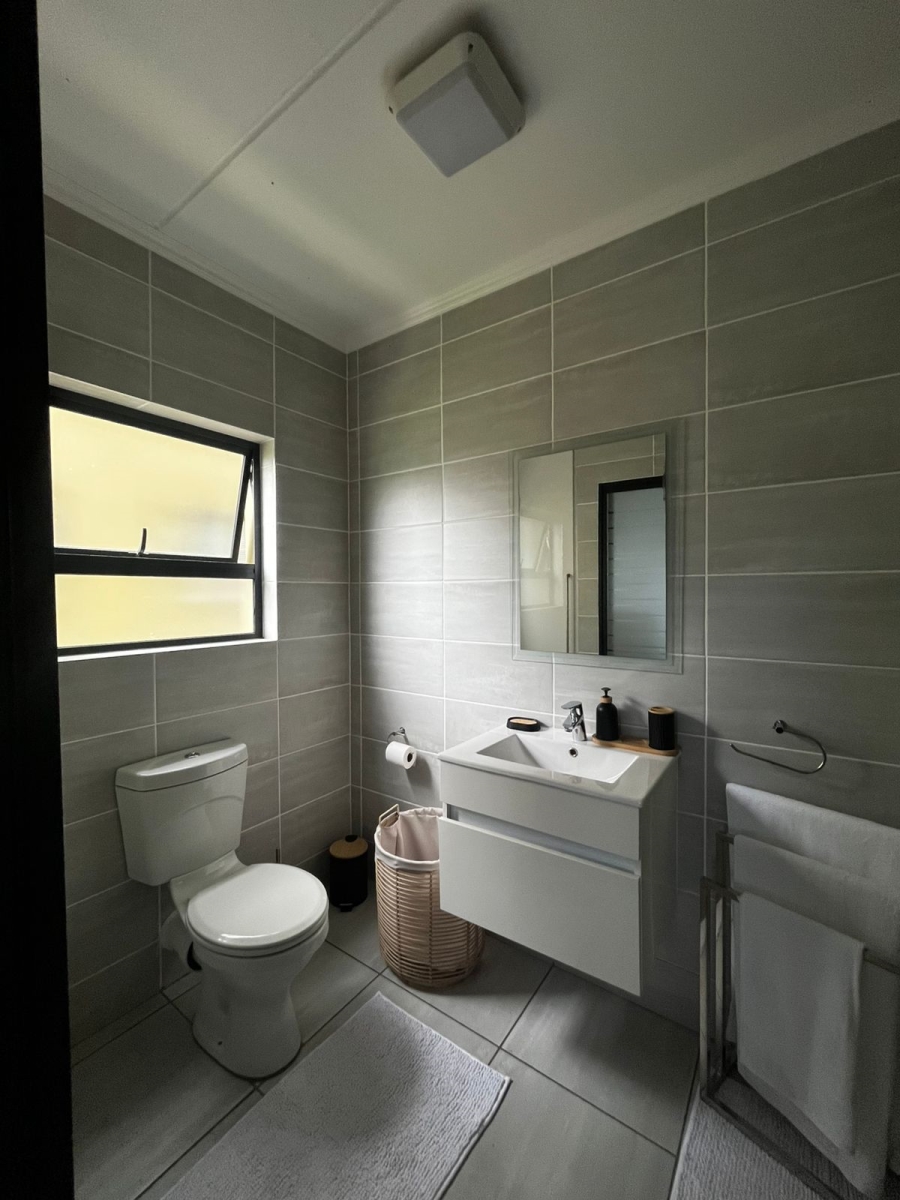 To Let 3 Bedroom Property for Rent in Waterfall Gauteng