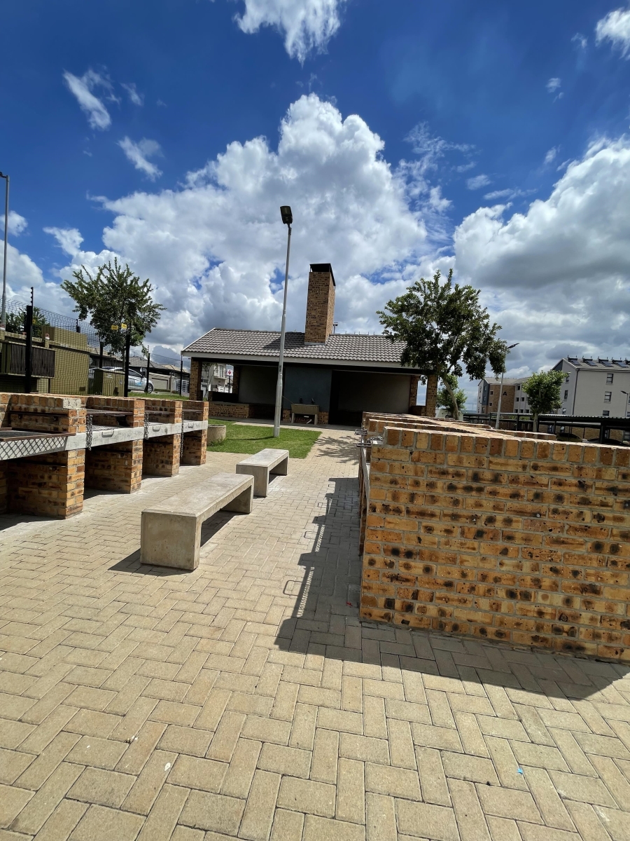 2 Bedroom Property for Sale in Riverside View Gauteng