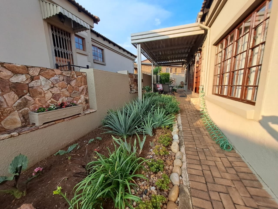 3 Bedroom Property for Sale in Jordaan Park Gauteng
