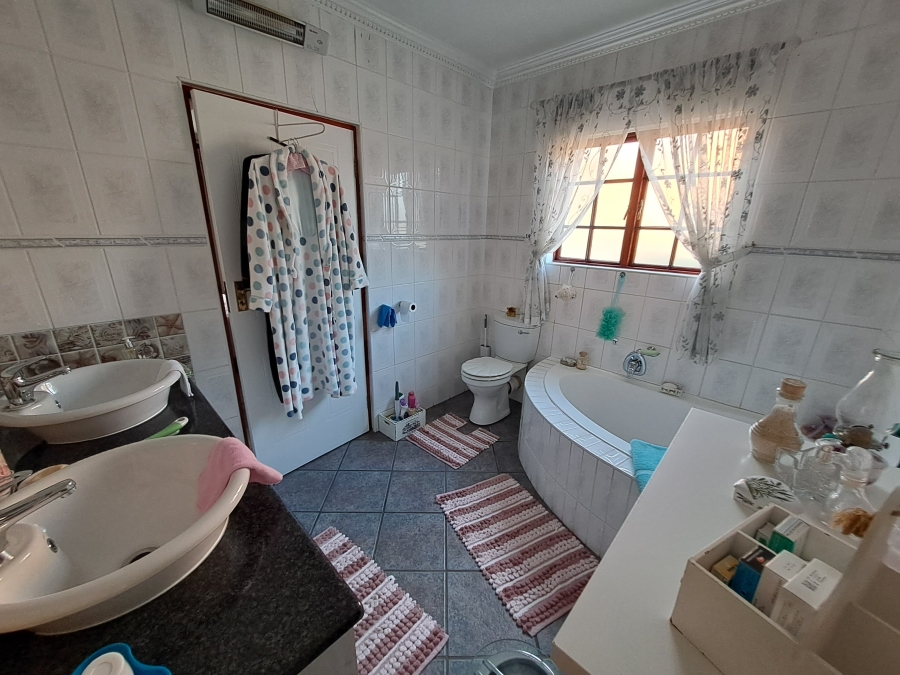 3 Bedroom Property for Sale in Jordaan Park Gauteng