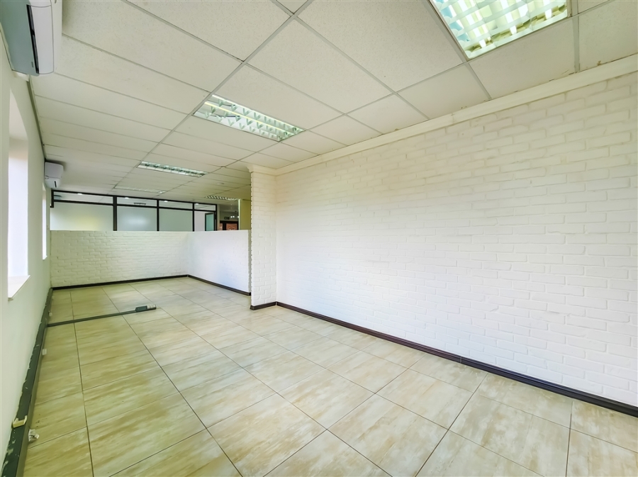 To Let commercial Property for Rent in Ruimsig Gauteng