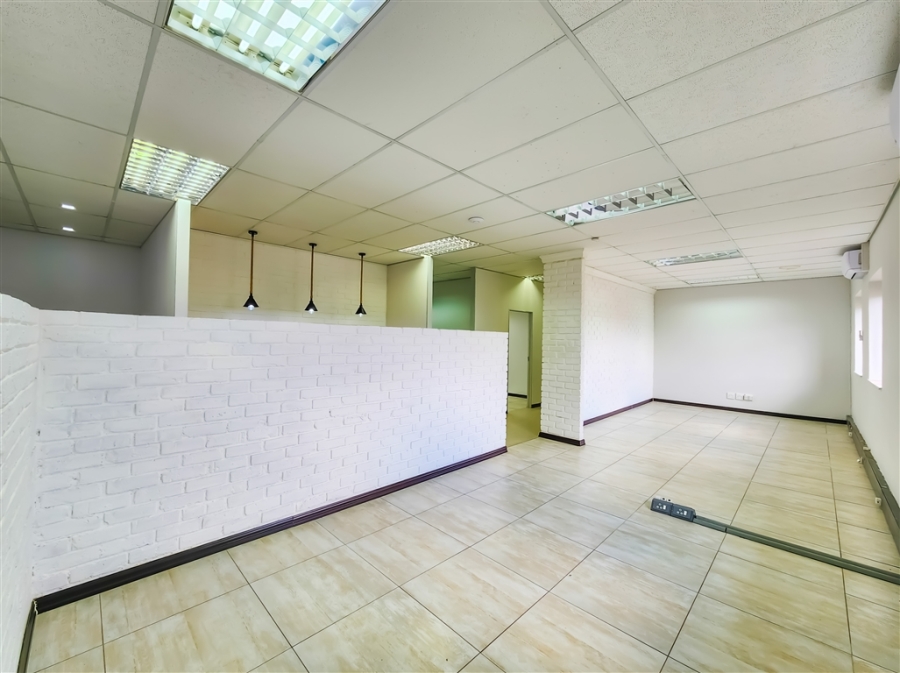 To Let commercial Property for Rent in Ruimsig Gauteng