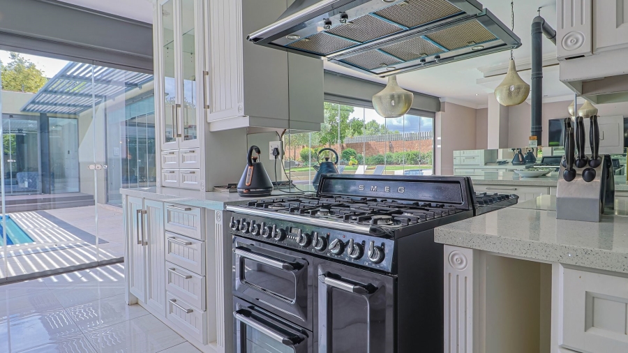 5 Bedroom Property for Sale in Midstream Hill Gauteng