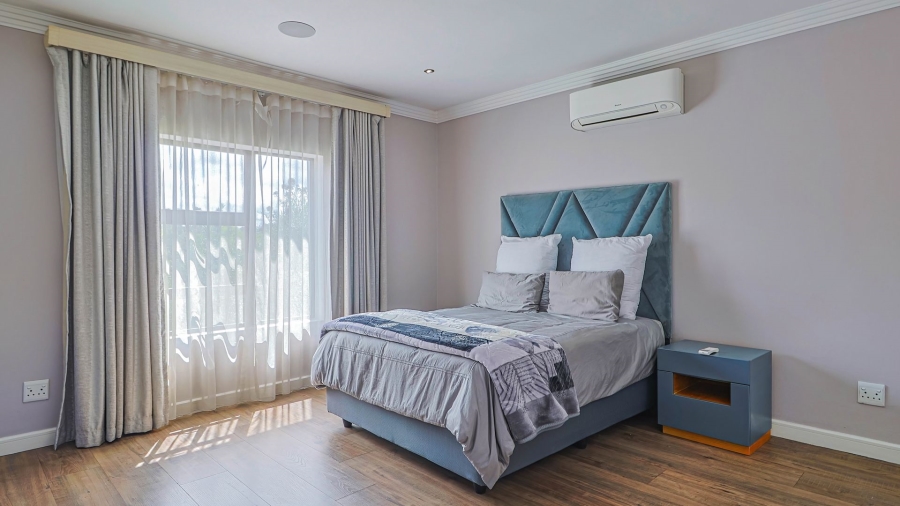 5 Bedroom Property for Sale in Midstream Hill Gauteng