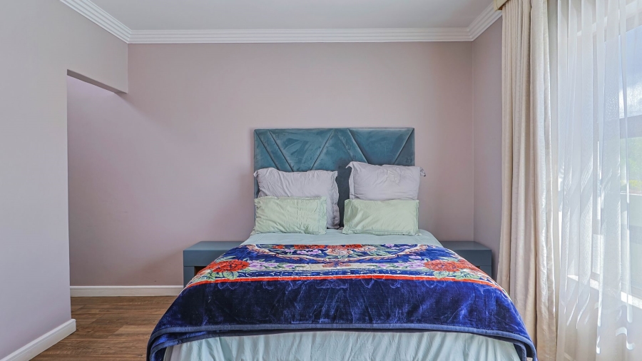 5 Bedroom Property for Sale in Midstream Hill Gauteng