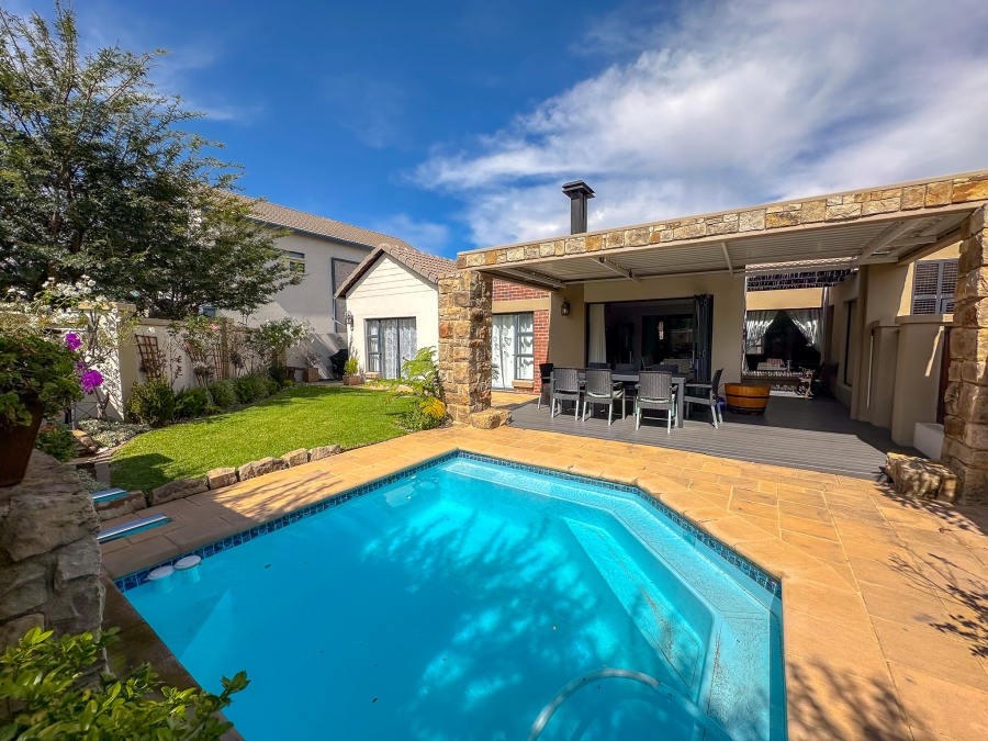 3 Bedroom Property for Sale in Midstream Hill Gauteng