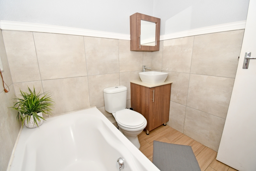 2 Bedroom Property for Sale in Morningside Gauteng